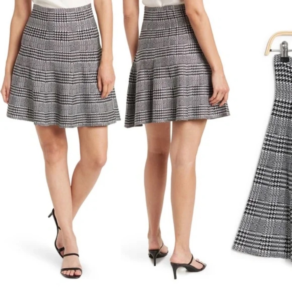 Max Studio Black & White Glen Plaid Circle Skirt